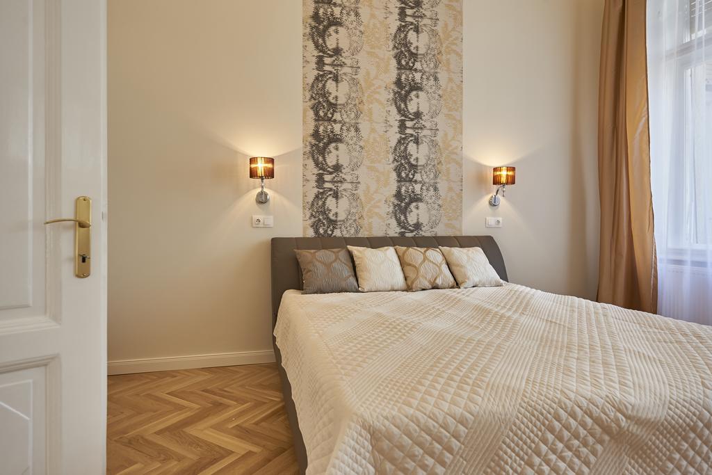 Falk Miksa Apartment Будапеща Екстериор снимка